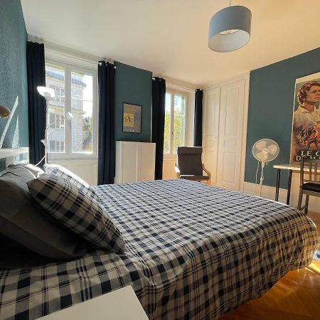 Le Locle : Bel Appartement Chaleureux Екстериор снимка