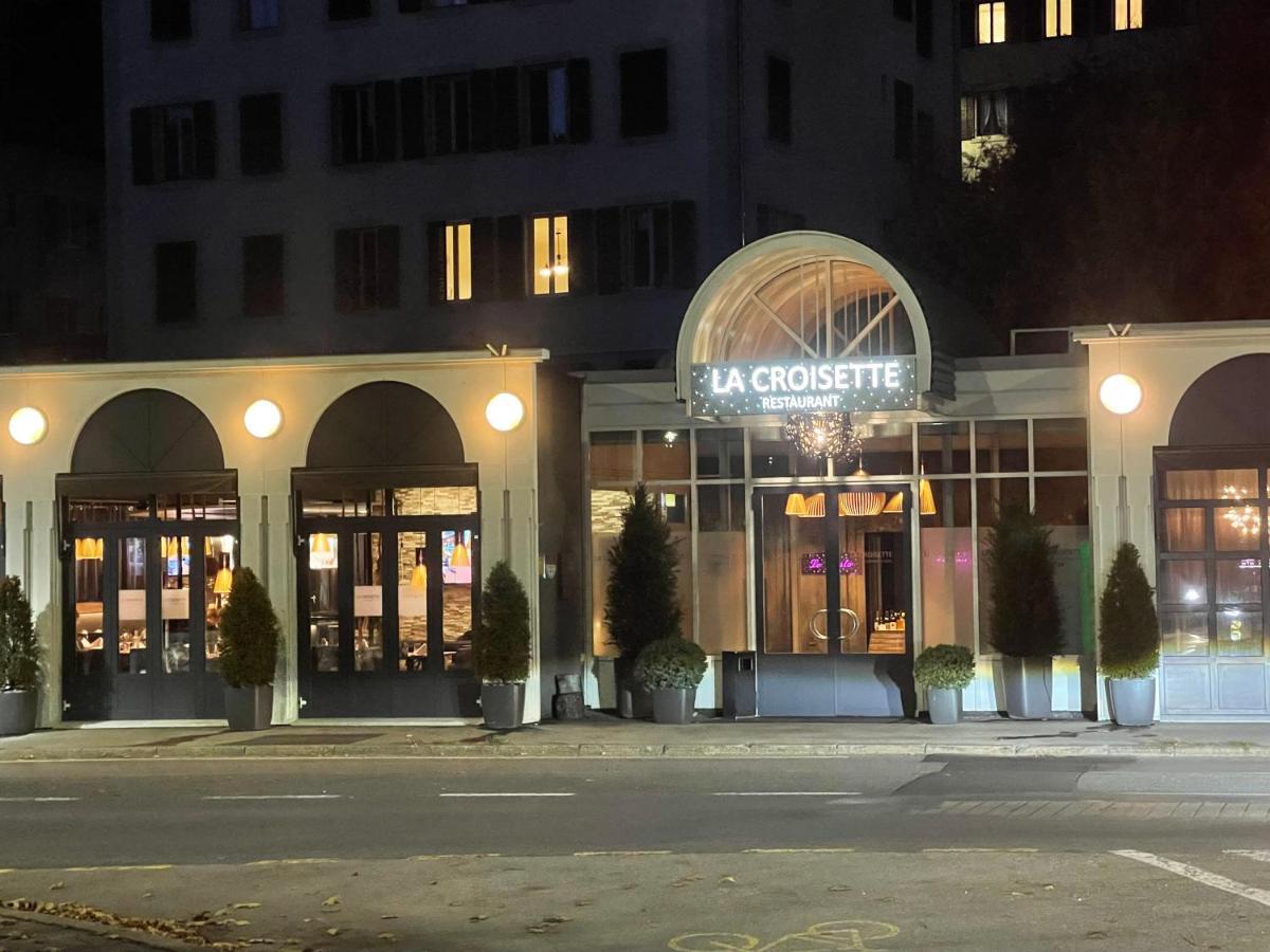 Le Locle : Bel Appartement Chaleureux Екстериор снимка