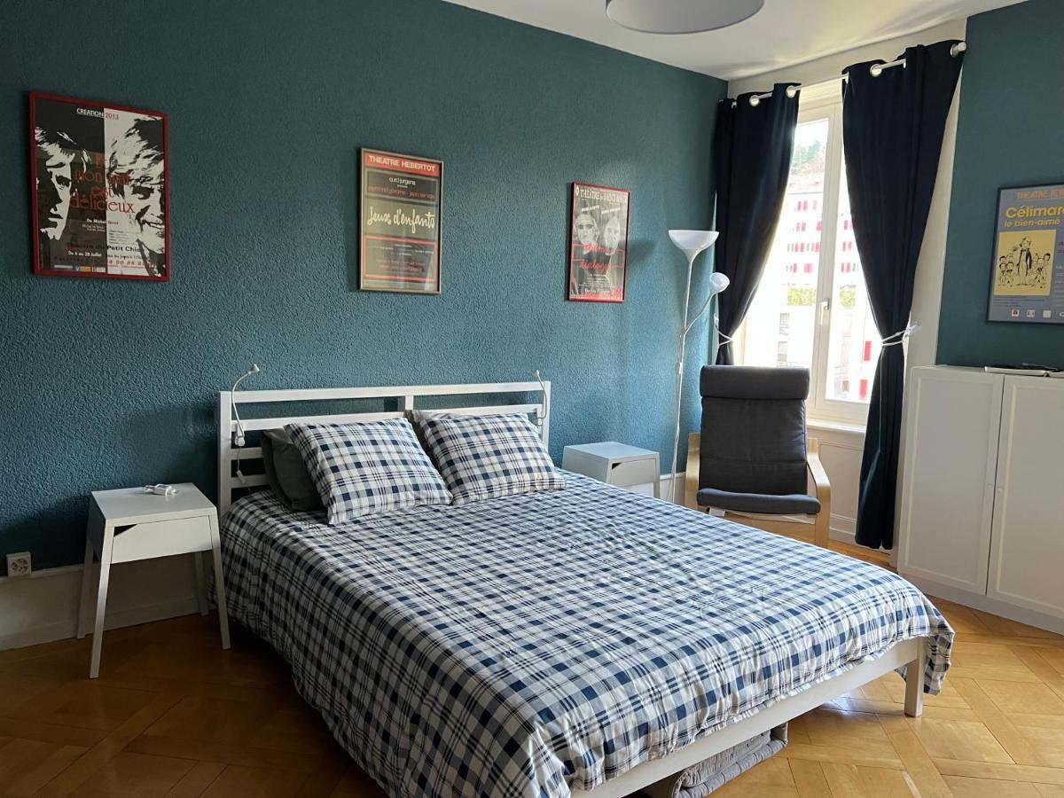 Le Locle : Bel Appartement Chaleureux Екстериор снимка